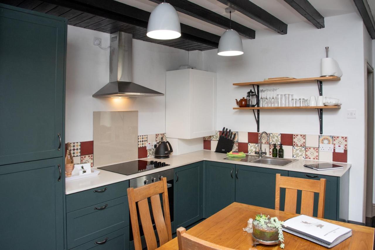 Work And Relax - Fast Wifi, Fireplace & Near Pub Newton Aycliffe Exterior photo