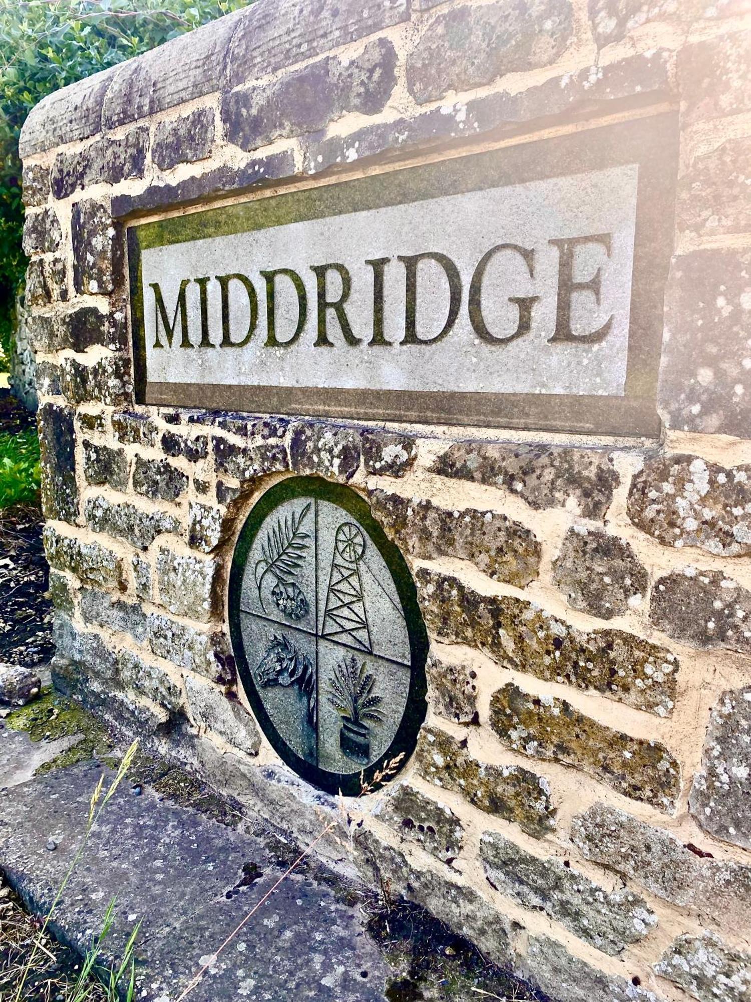 Work And Relax - Fast Wifi, Fireplace & Near Pub Newton Aycliffe Exterior photo